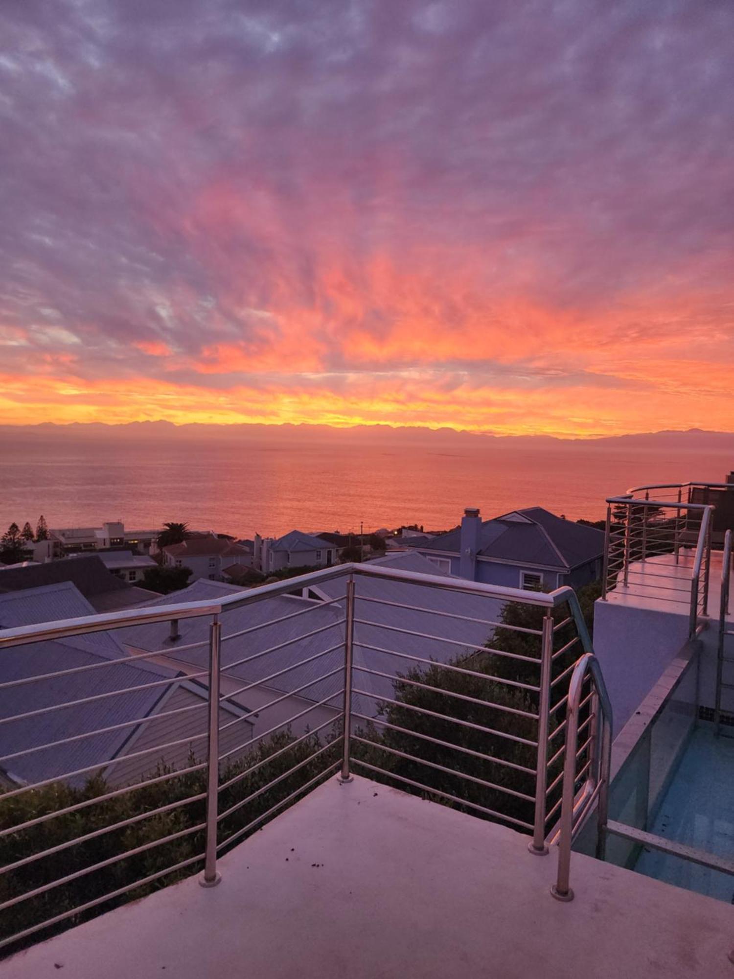 Boulders Blue Bed And Breakfast Simonʼs Town Exterior foto